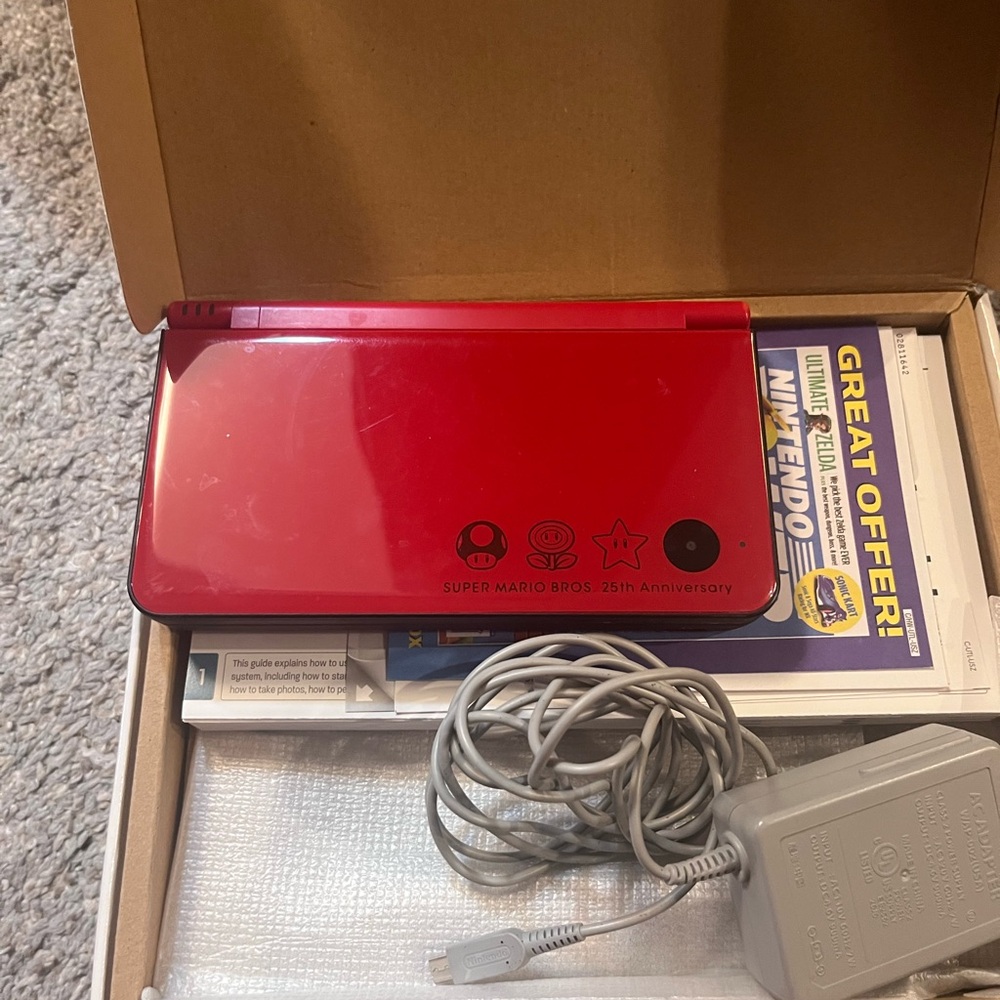 Nintendo DSi XL - 25th Anniversary Edition Red- great condition